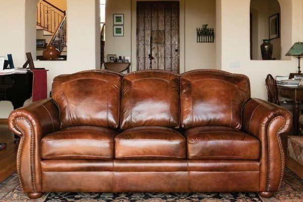 sofa-de-couro-53-730x548